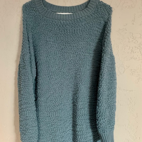 Soft Popcorn Sweater - Picture 2 of 3